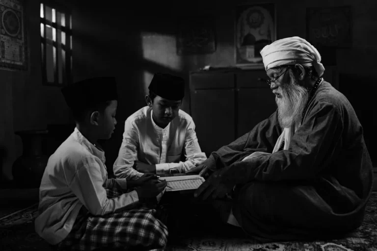 The Najaf Hawza: Structure and Significance of a Major Seminary System